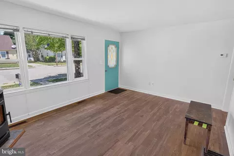 Living - 316 S Haven Ave, Salisbury, MD 21804 photo 1 of 4