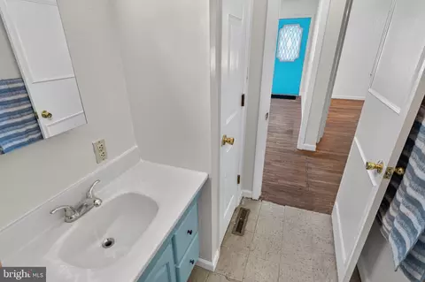Bath - 316 S Haven Ave, Salisbury, MD 21804 photo 2 of 2