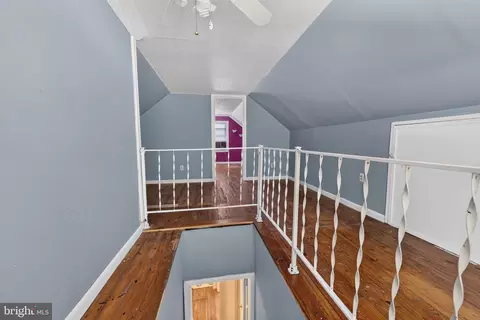 Entry Way - 316 S Haven Ave, Salisbury, MD 21804 photo 6 of 8