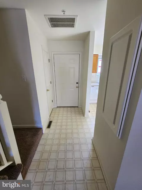 Entry Way - 700 Canvasback Ct #700, Salisbury, MD 21804 photo 1 of 3