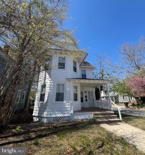 Exterior - 810 N Division St, Salisbury, MD 21801 photo 2 of 5