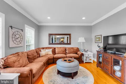 Living - 502 Indian Ln, Salisbury, MD 21801 photo 2 of 3