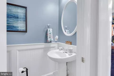 Entry Way - 502 Indian Ln, Salisbury, MD 21801 photo 4 of 6