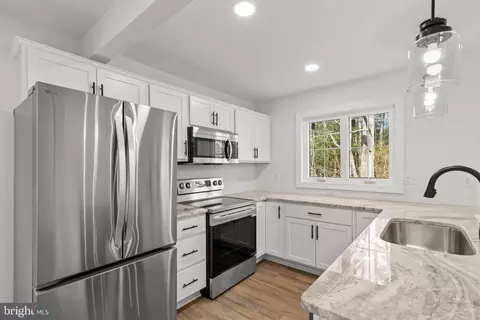 Kitchen - 22202 Wetipquin Rd, Quantico, MD 21856 photo 4 of 4