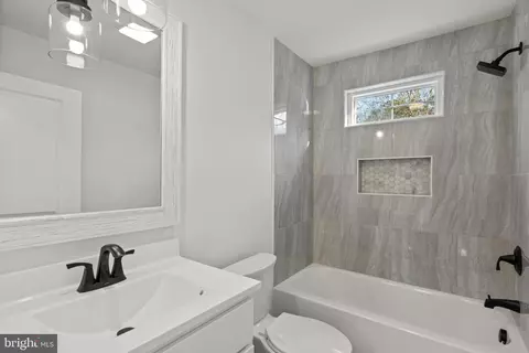 Bath - 22202 Wetipquin Rd, Quantico, MD 21856 photo 2 of 2
