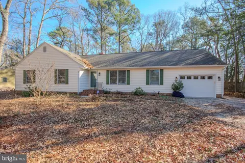 5867 Kirknewton Dr, Salisbury, MD 21804