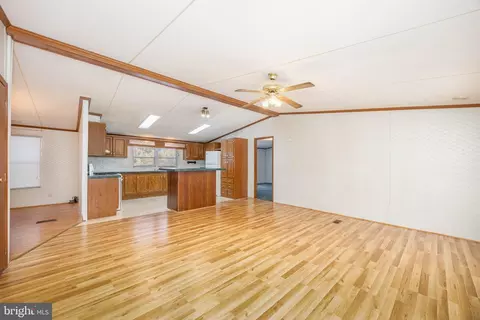 22147 Royal Oak Rd, Quantico, MD 21856 photo 7