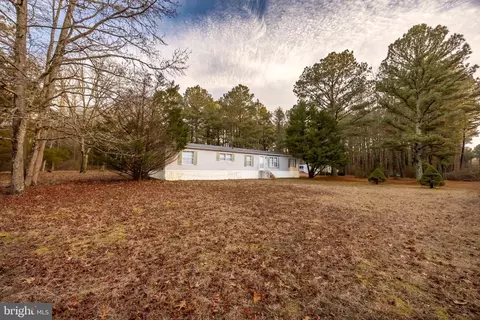 22147 Royal Oak Rd, Quantico, MD 21856 photo 4