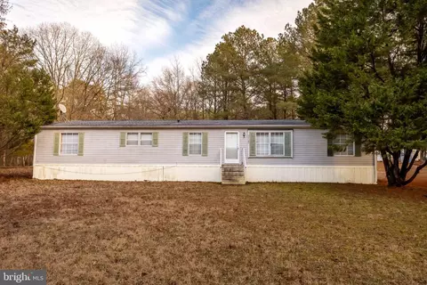 22147 Royal Oak Rd, Quantico, MD 21856 photo 3