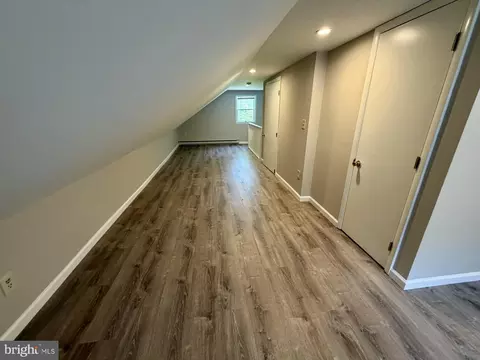 Entry Way - 1007 Pierce Ave, Salisbury, MD 21804 photo 5 of 7