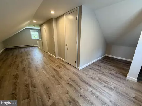 Entry Way - 1007 Pierce Ave, Salisbury, MD 21804 photo 3 of 7