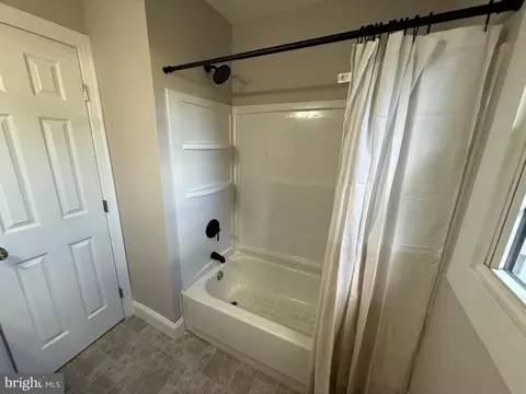 Bath - 113 Benjamin Ave, Salisbury, MD 21804 photo 1 of 1