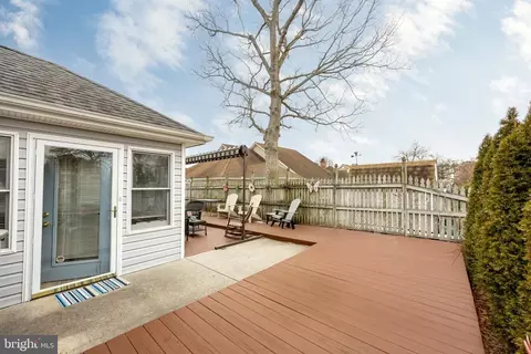 Exterior - 1005 E Schumaker Manor Dr, Salisbury, MD 21804 photo 2 of 10
