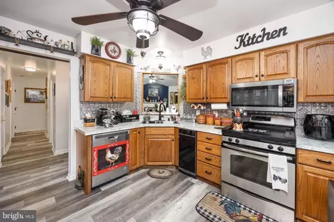 Kitchen - 1005 E Schumaker Manor Dr, Salisbury, MD 21804 photo 2 of 4