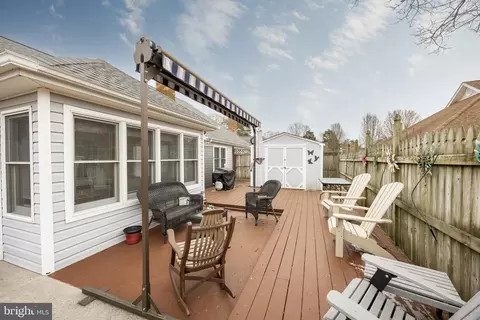 Exterior - 1005 E Schumaker Manor Dr, Salisbury, MD 21804 photo 3 of 10