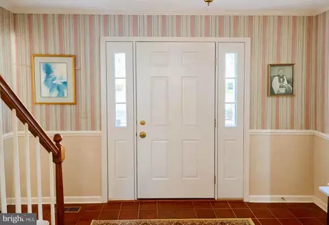 5211 Dove Point Ln, Fruitland, MD 21826