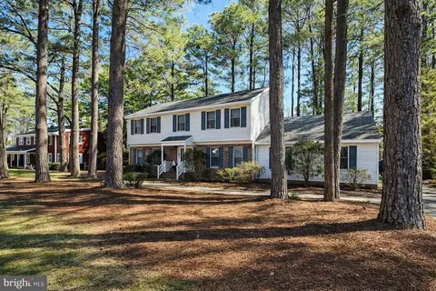 5211 Dove Point Ln, Fruitland, MD 21826