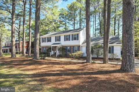 5211 Dove Point Ln, Fruitland, MD 21826