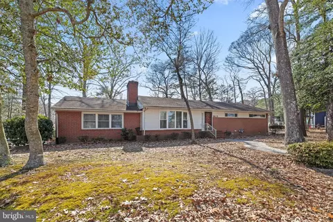 8415 Hilda Dr, Salisbury, MD 21804