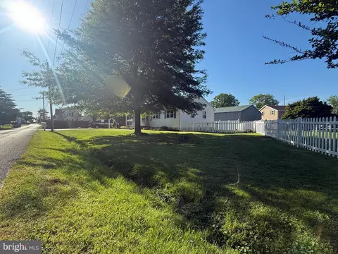 Exterior - 36432 Davis St, Willards, MD 21874 photo 1 of 10