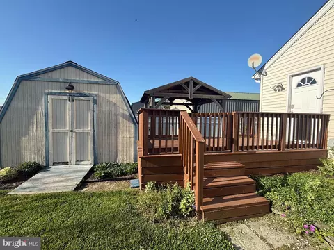 Exterior - 36432 Davis St, Willards, MD 21874 photo 6 of 10