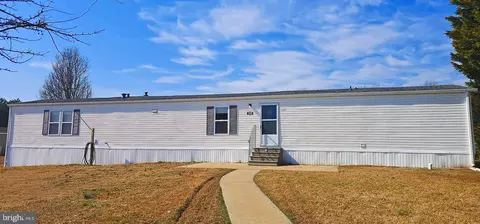 9130 Hummingbird Ct, Hebron, MD 21830