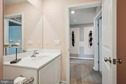 Entry Way - 1123 Albritton Ln, Salisbury, MD 21801 photo 13 of 17