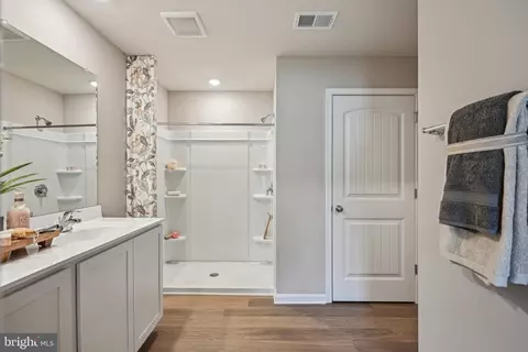 Entry Way - 1123 Albritton Ln, Salisbury, MD 21801 photo 14 of 17