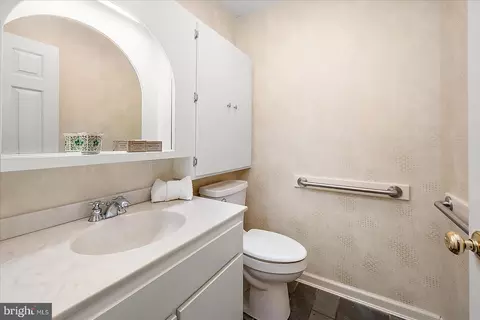 Bath - 3940 Devonshire Dr, Salisbury, MD 21804 photo 1 of 5