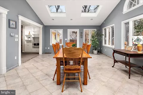 Dining - 3940 Devonshire Dr, Salisbury, MD 21804 photo 4 of 8