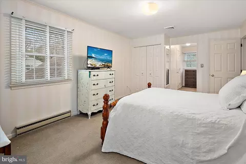 Bedroom - 3940 Devonshire Dr, Salisbury, MD 21804 photo 2 of 9