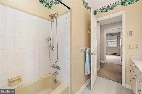 Bath - 3940 Devonshire Dr, Salisbury, MD 21804 photo 5 of 5