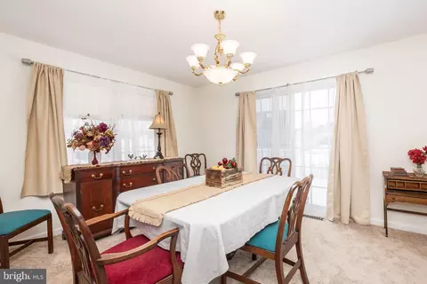Dining - 633 E Main St, Fruitland, MD 21826 photo 2 of 4
