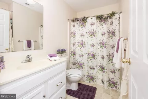 Bath - 633 E Main St, Fruitland, MD 21826 photo 2 of 6