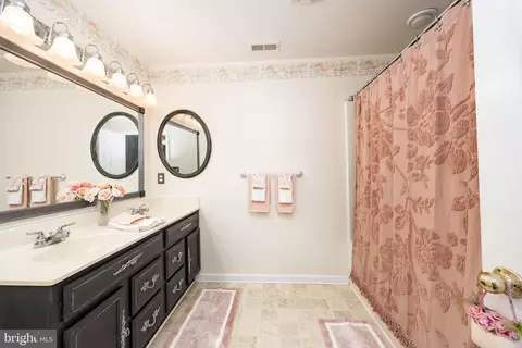 Bath - 633 E Main St, Fruitland, MD 21826 photo 5 of 6