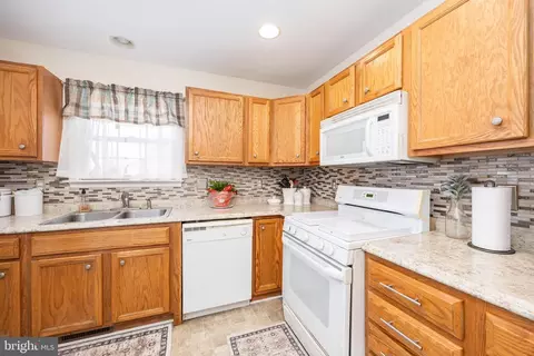 Kitchen - 633 E Main St, Fruitland, MD 21826 photo 2 of 4