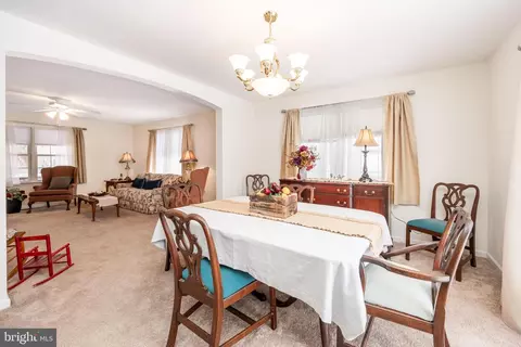 Dining - 633 E Main St, Fruitland, MD 21826 photo 4 of 4