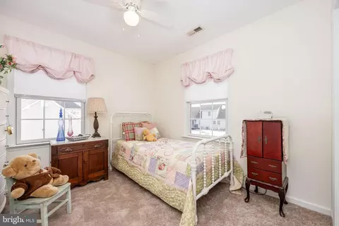 Bedroom - 633 E Main St, Fruitland, MD 21826 photo 2 of 8