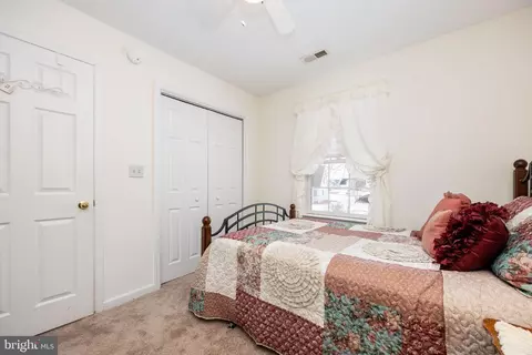 Bedroom - 633 E Main St, Fruitland, MD 21826 photo 5 of 8