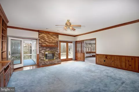 Living - 5423 Loch Ness Ter, Salisbury, MD 21801 photo 3 of 3