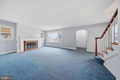 Living - 500 E Vine St, Salisbury, MD 21804 photo 1 of 3
