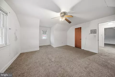 Bedroom - 500 E Vine St, Salisbury, MD 21804 photo 3 of 3