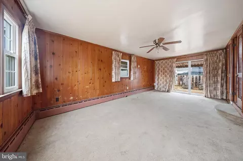 Living - 500 E Vine St, Salisbury, MD 21804 photo 3 of 3