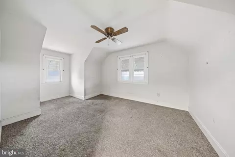 Bedroom - 500 E Vine St, Salisbury, MD 21804 photo 2 of 3