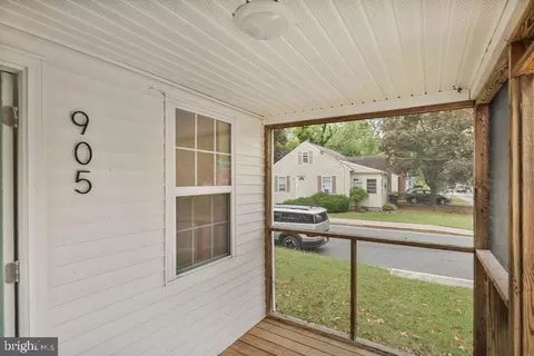 Exterior - 905 Hanover St, Salisbury, MD 21801 photo 5 of 8