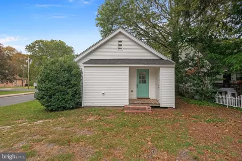 Exterior - 905 Hanover St, Salisbury, MD 21801 photo 7 of 8