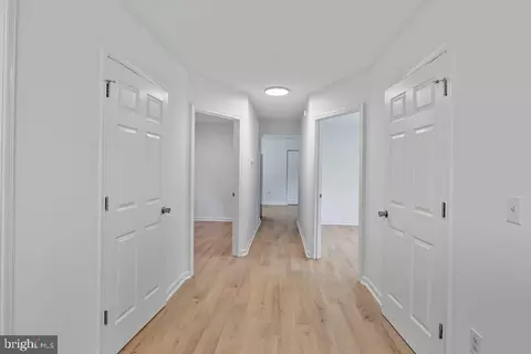 Entry Way - 905 Hanover St, Salisbury, MD 21801 photo 4 of 4