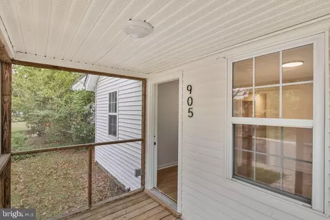 Exterior - 905 Hanover St, Salisbury, MD 21801 photo 6 of 8