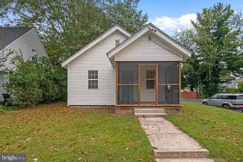 Exterior - 905 Hanover St, Salisbury, MD 21801 photo 2 of 8