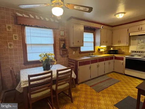 Kitchen - 601 Atlantic Ave, Salisbury, MD 21804 photo 3 of 3